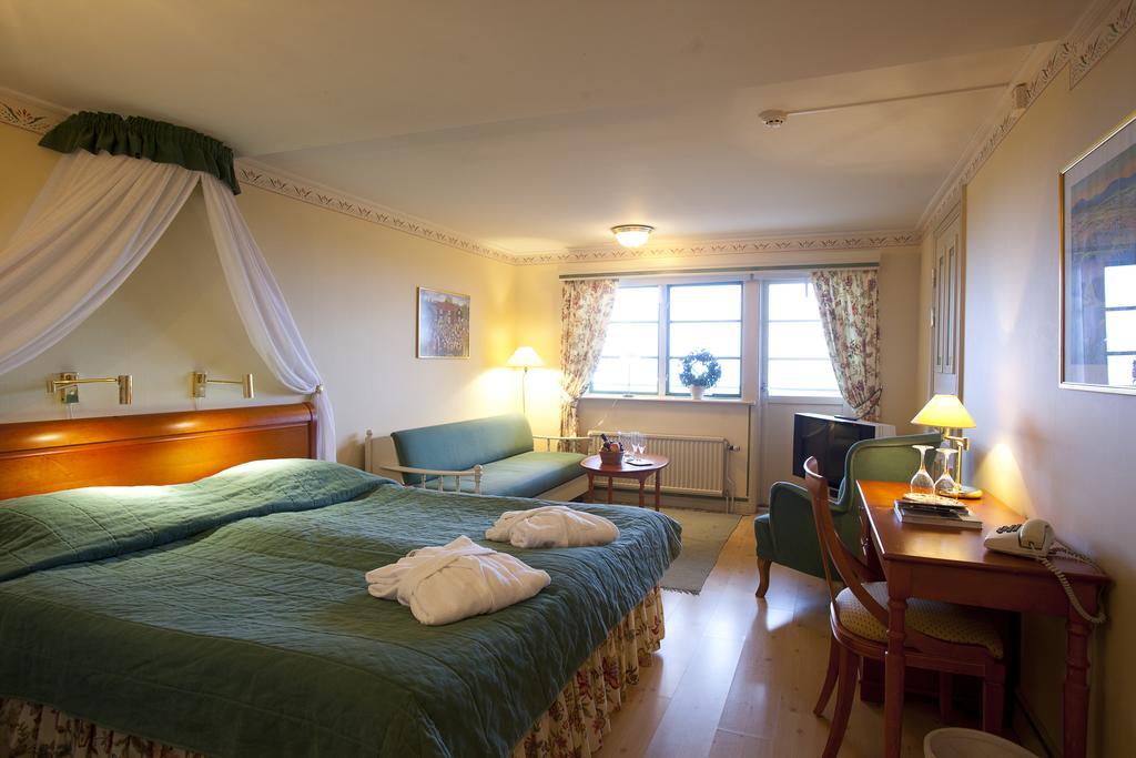 Taellbergsgardens Hotell Habitación foto