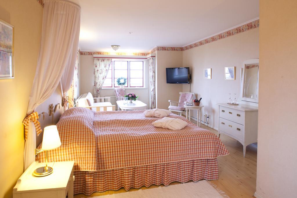 Taellbergsgardens Hotell Habitación foto